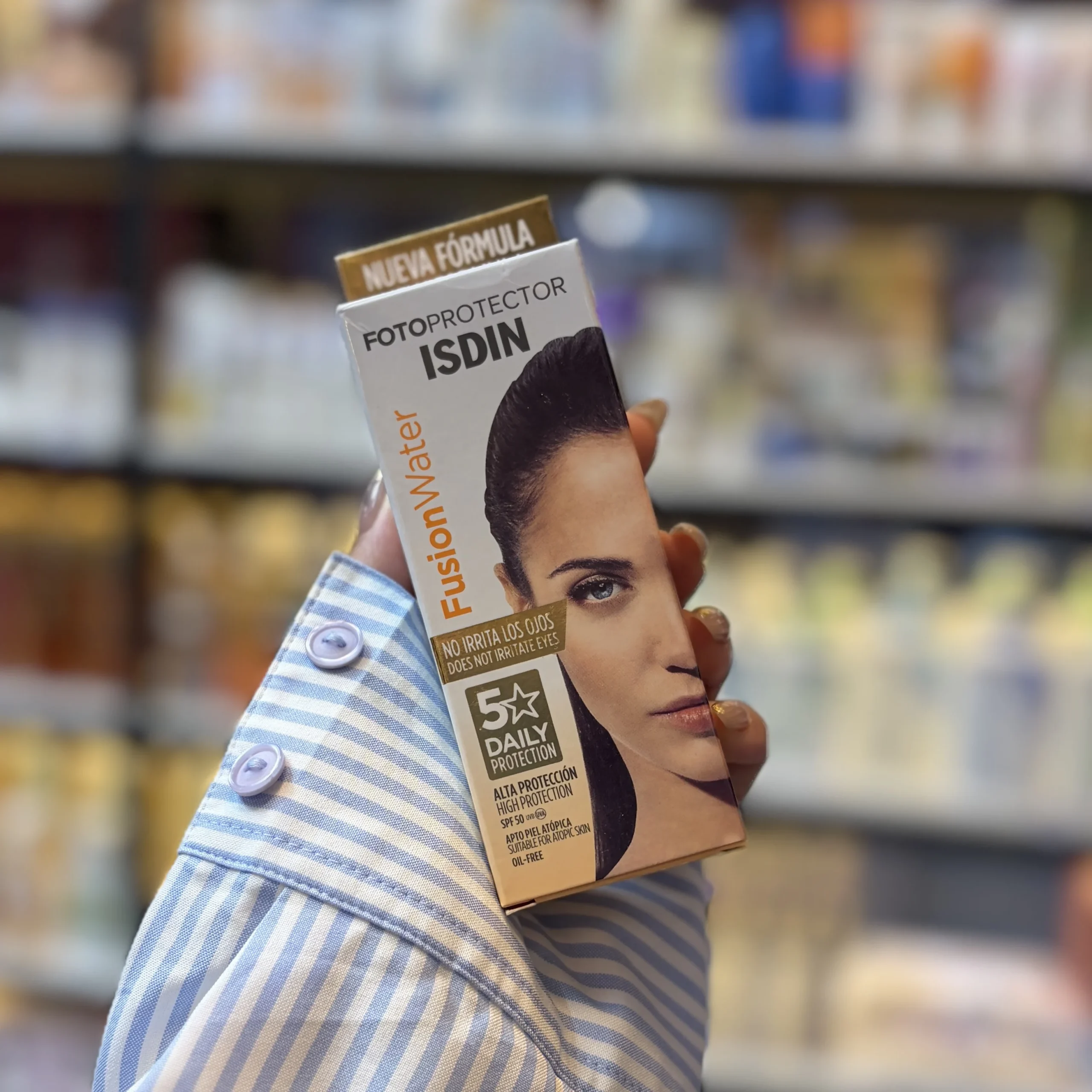 ضد آفتاب ایزدین فیوژن واتر SPF 50 - Image 3
