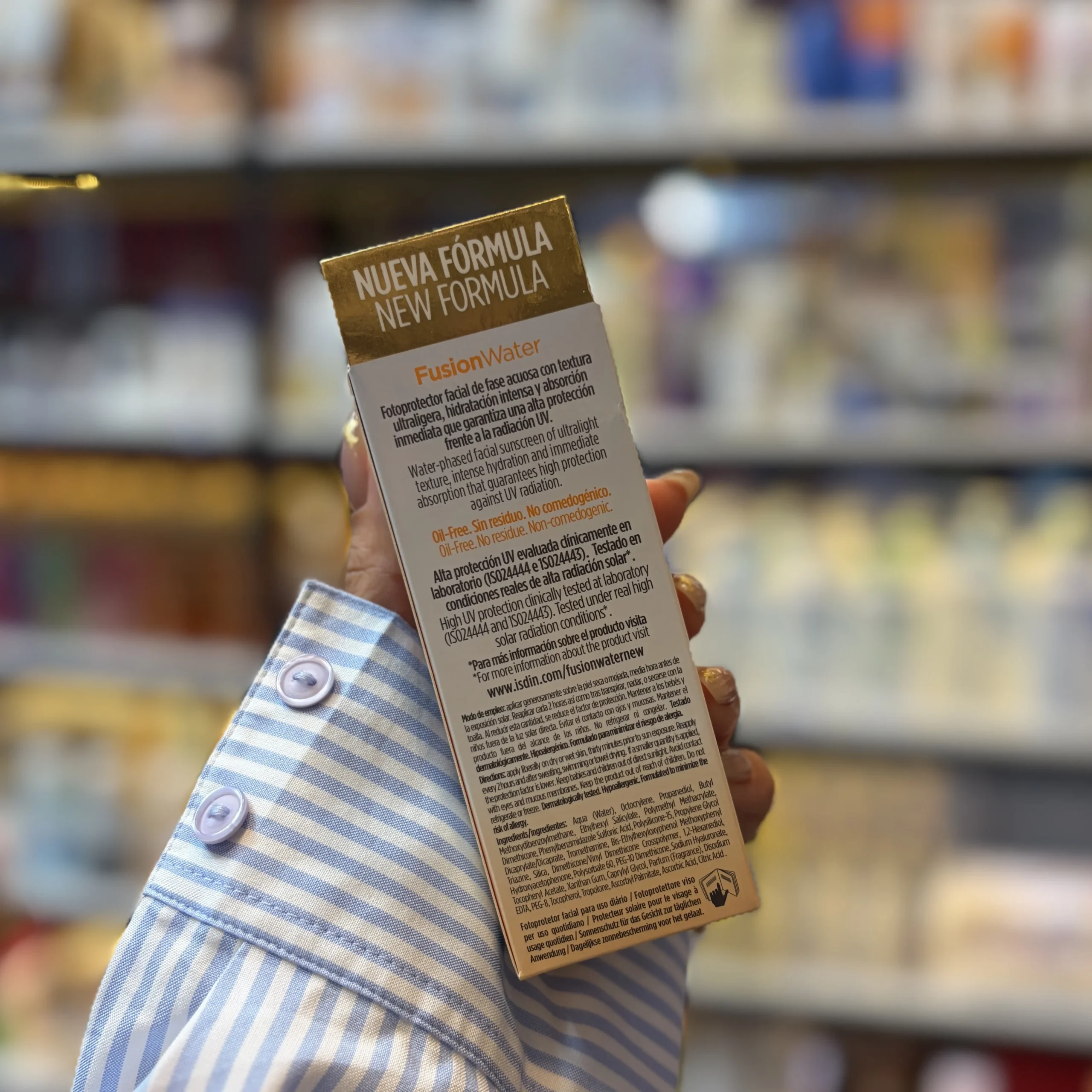 ضد آفتاب ایزدین فیوژن واتر SPF 50 - Image 6