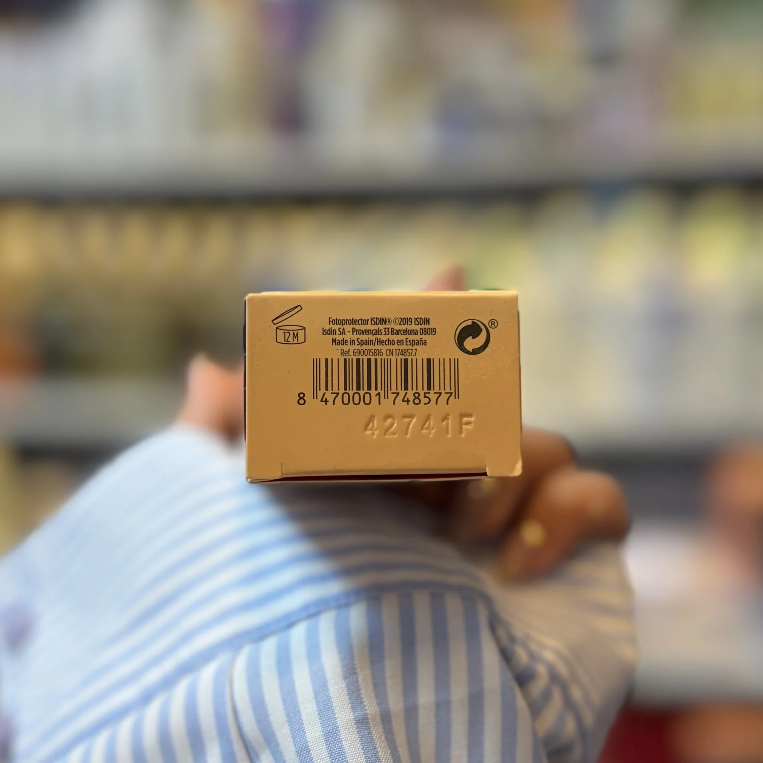 ضد آفتاب ایزدین فیوژن واتر SPF 50 - Image 7