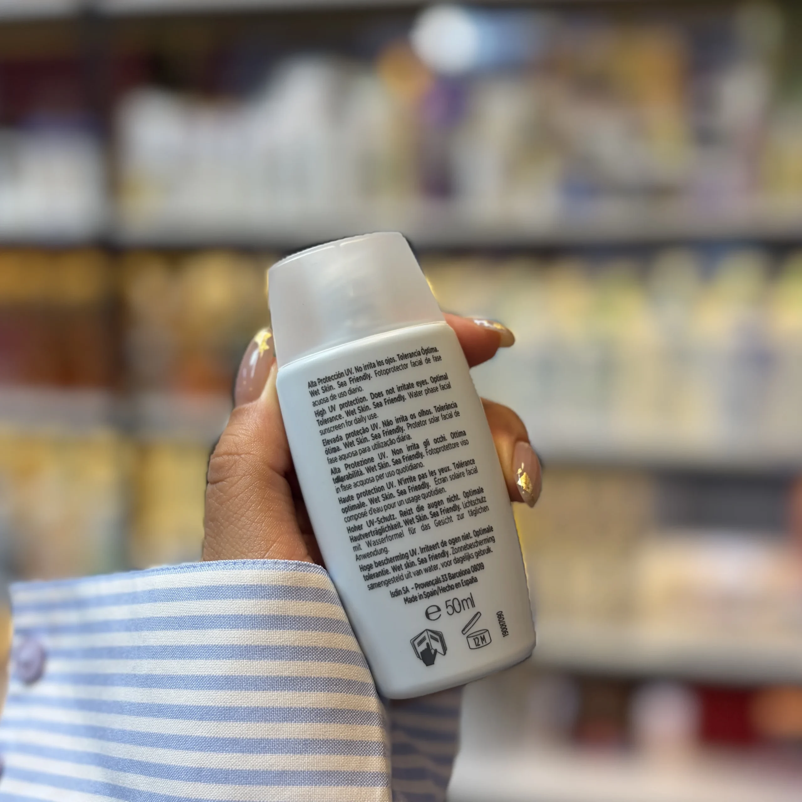 ضد آفتاب ایزدین فیوژن واتر SPF 50 - Image 2